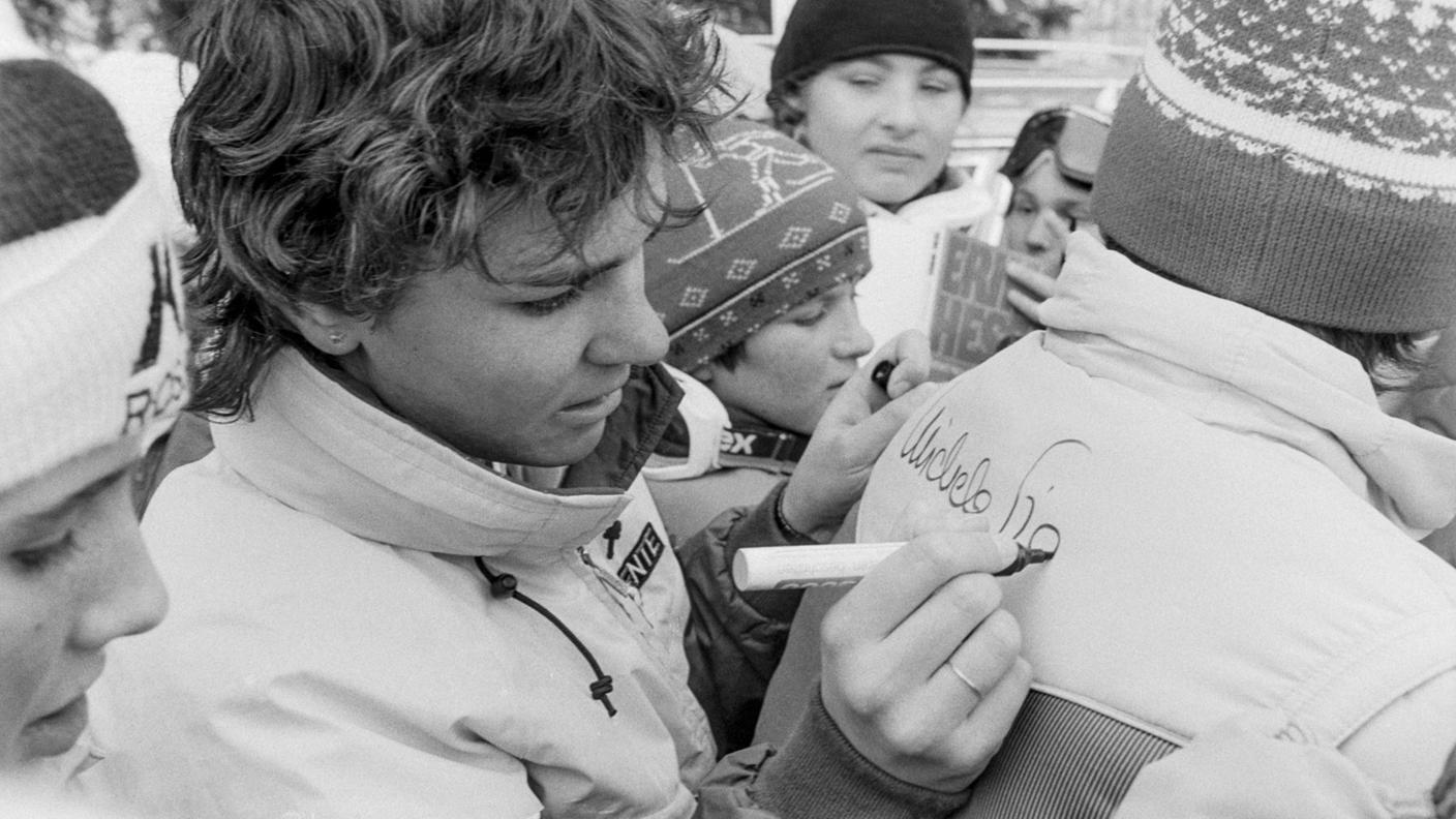 keystone_273834115_Michela_Figini_autogramme_Skimeistershaften_1984_Lenk_highres.jpg