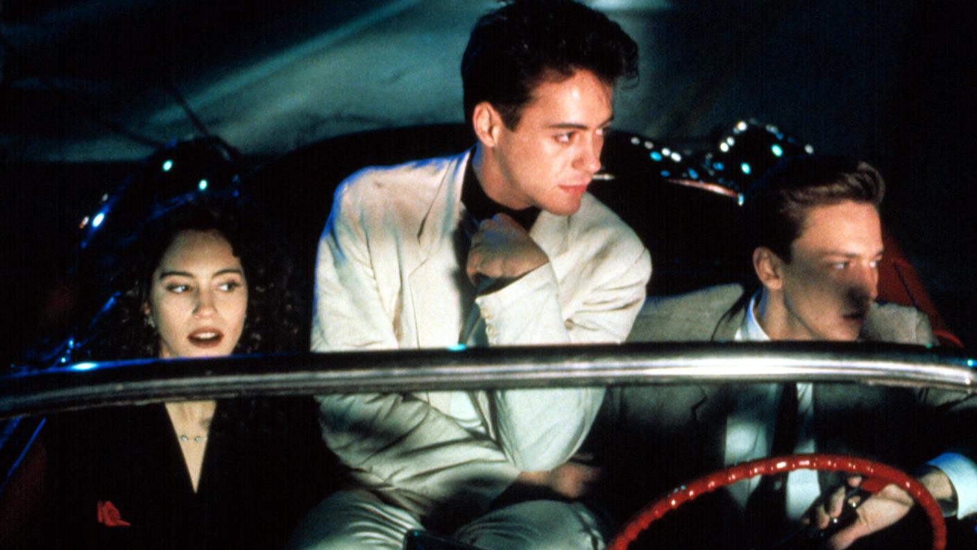 Robert Downey Jr. in "Al di là di tutti i limiti", tratto da "Meno di Zero", 1987