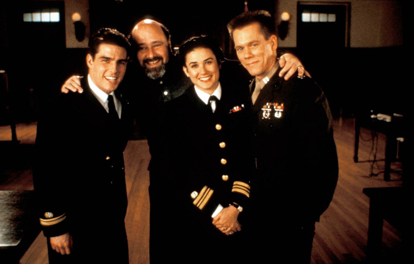 Rob Reiner con Tom Cruise, Demi Moore e Kevin Bacon sul set di Codice d'onore, 1992