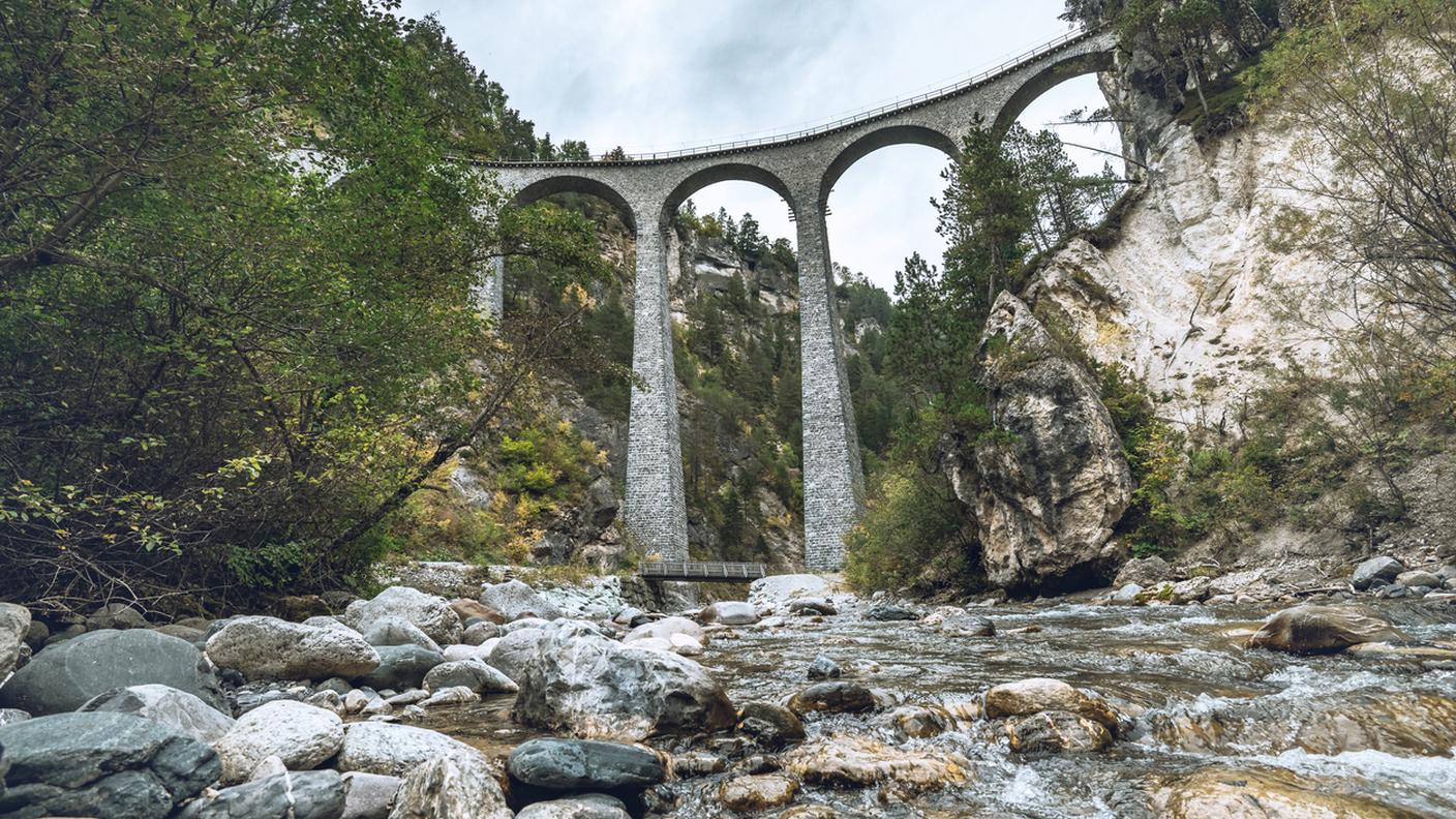 Il viadotto Landwasser sulla linea dell'Albula della Ferrovia retica.
