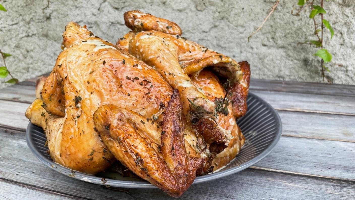 Pollo con lattina di birra