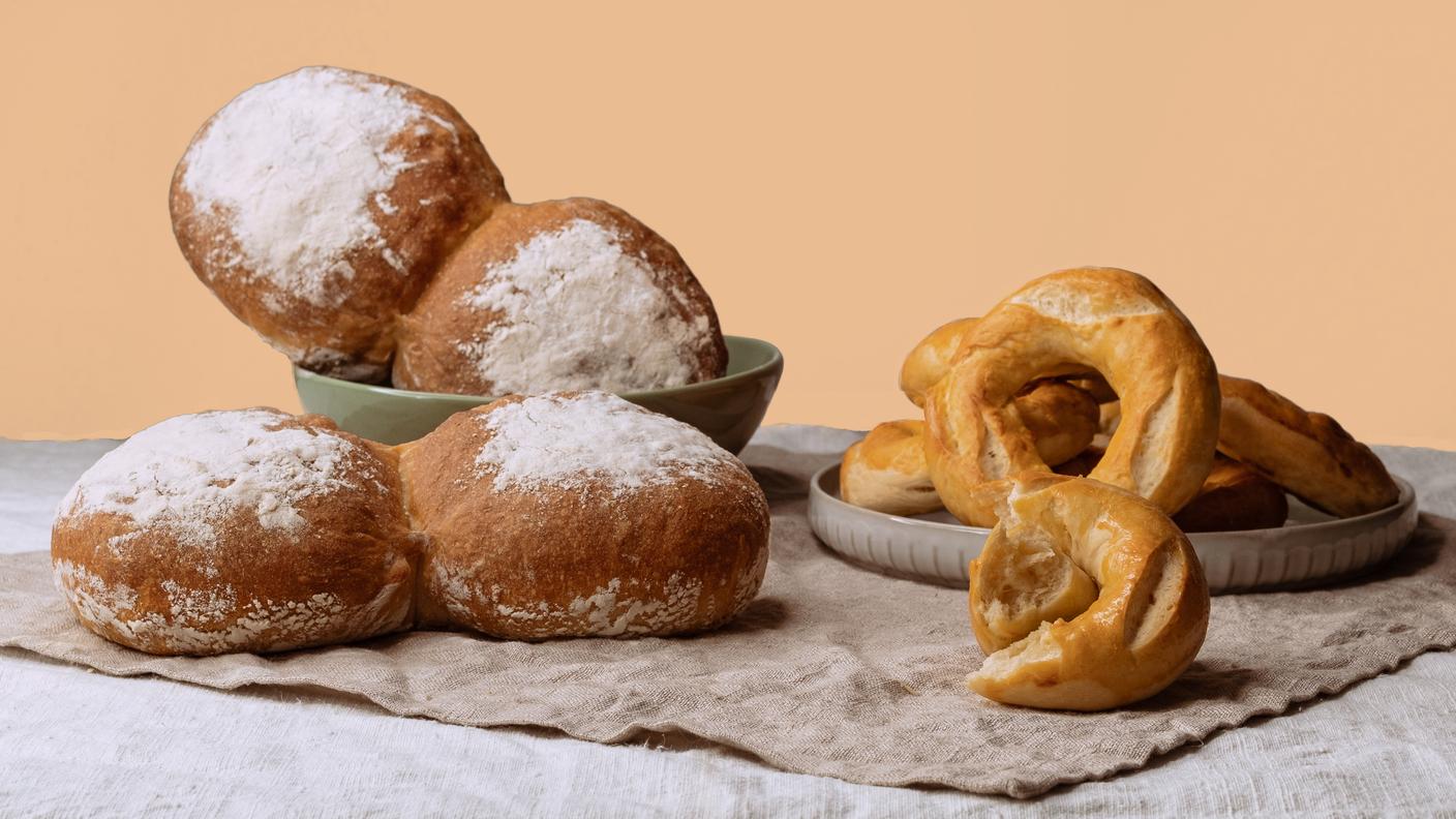 da sinistra a destra, Urner Brot, Agatha Ringli 