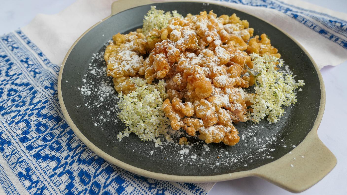 Frittelle di fiori di sambuco