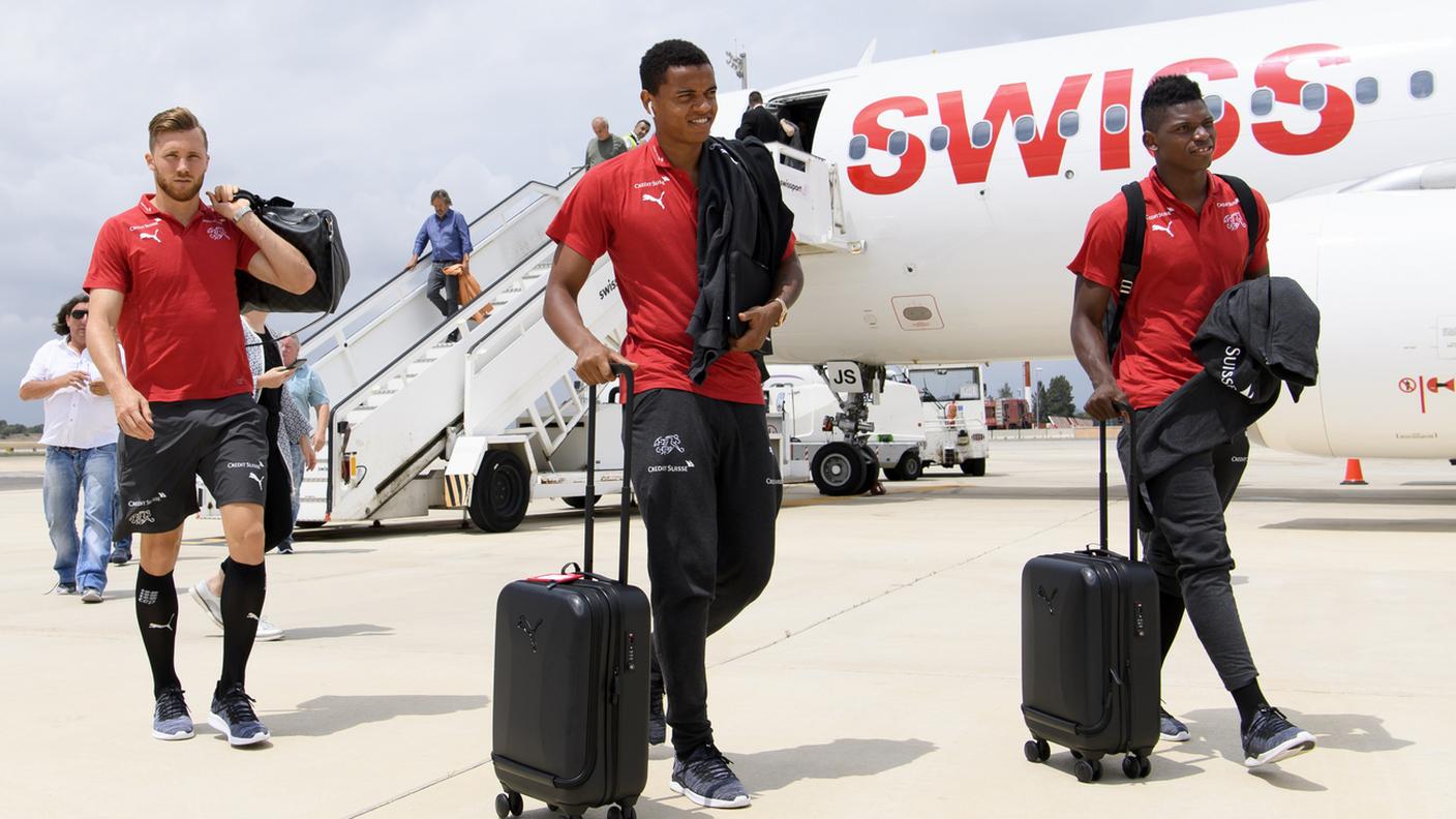Akanji ed Embolo saliranno invece sull'aereo