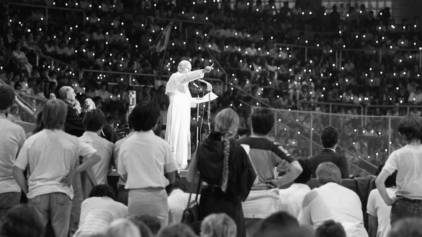 Discorso di Papa Giovanni Paolo II davanti ai giovani fedeli allo stadio di Friburgo (1984)