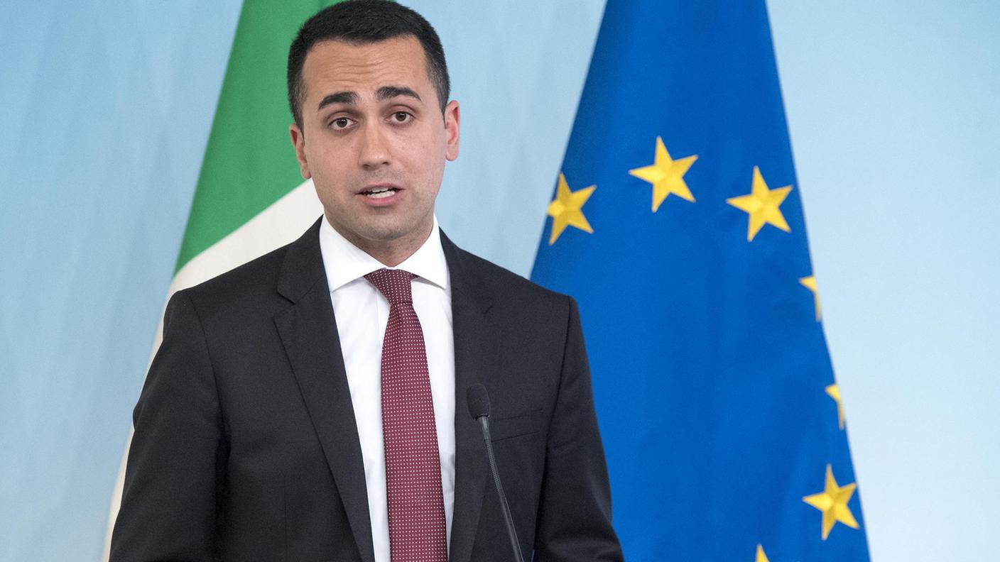 Il Movimento 5 stelle pronto a sospendere i contributi italiani all'UE