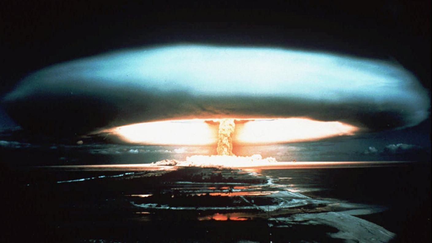 Un test effettuato sull'atollo di Mururoa nel 1971. Gli ultimi sono avvenuti nel 1996