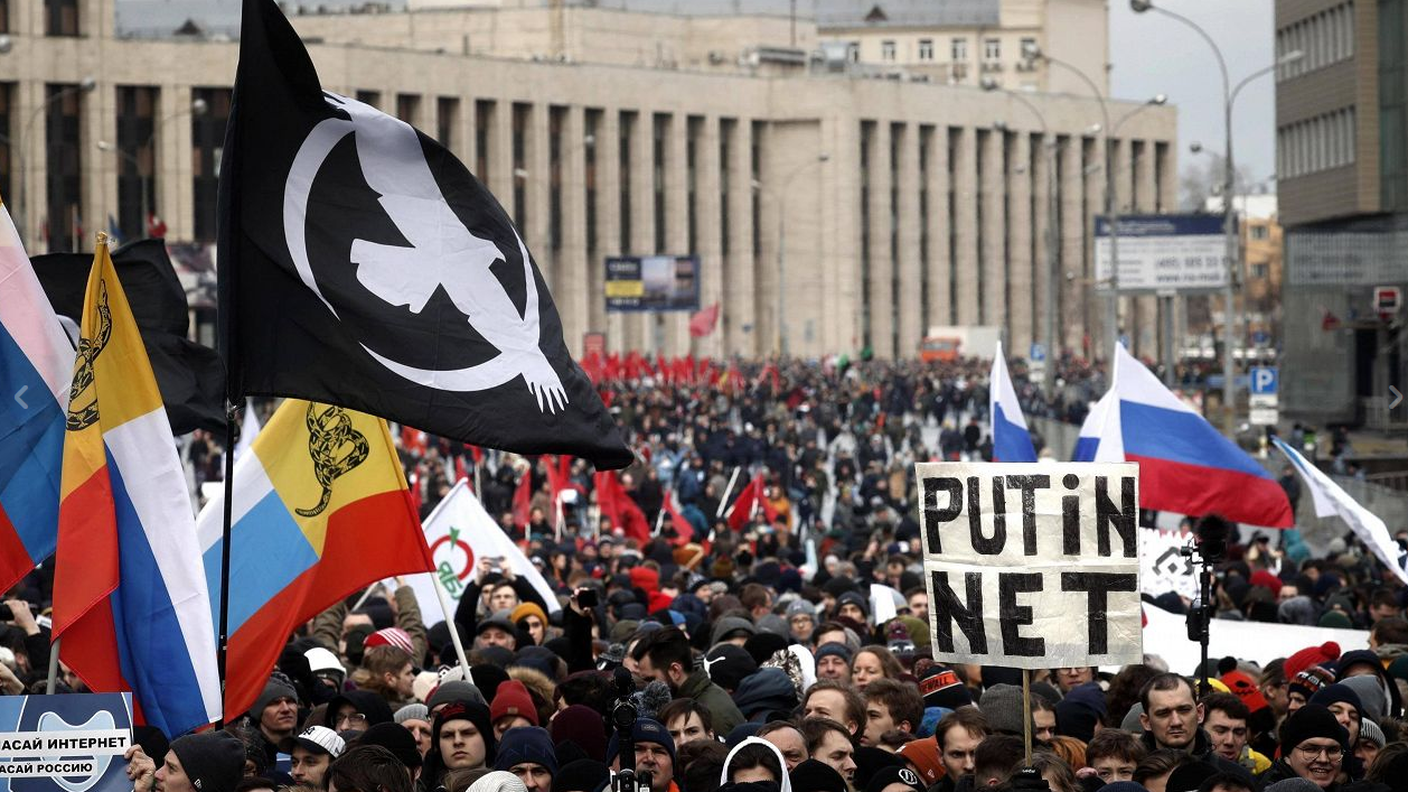 Lunedì scorso a Mosca. "Putin net", ovvero "Il web di Putin", ma anche "Putin No"