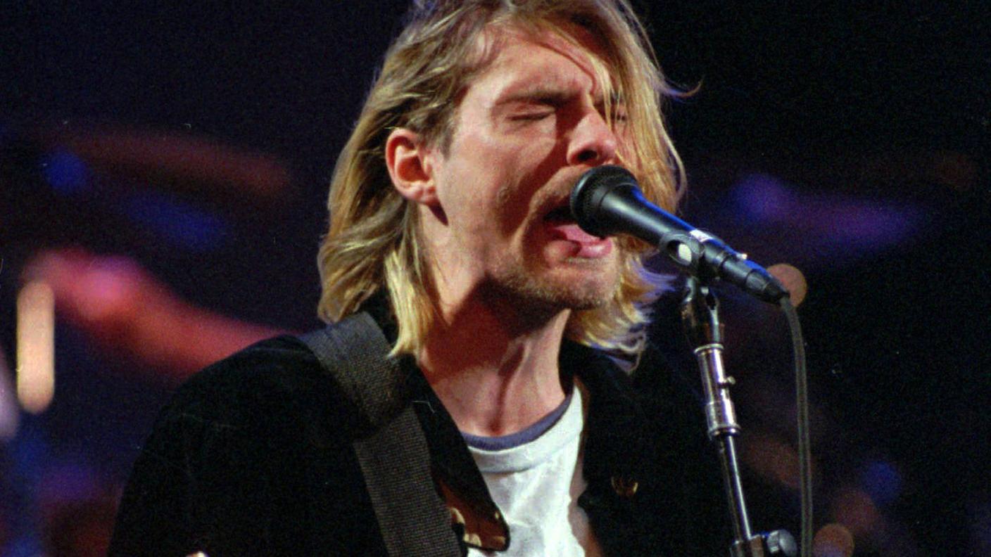 Il leader dei Nirvana, gruppo cardine del genere "grunge"