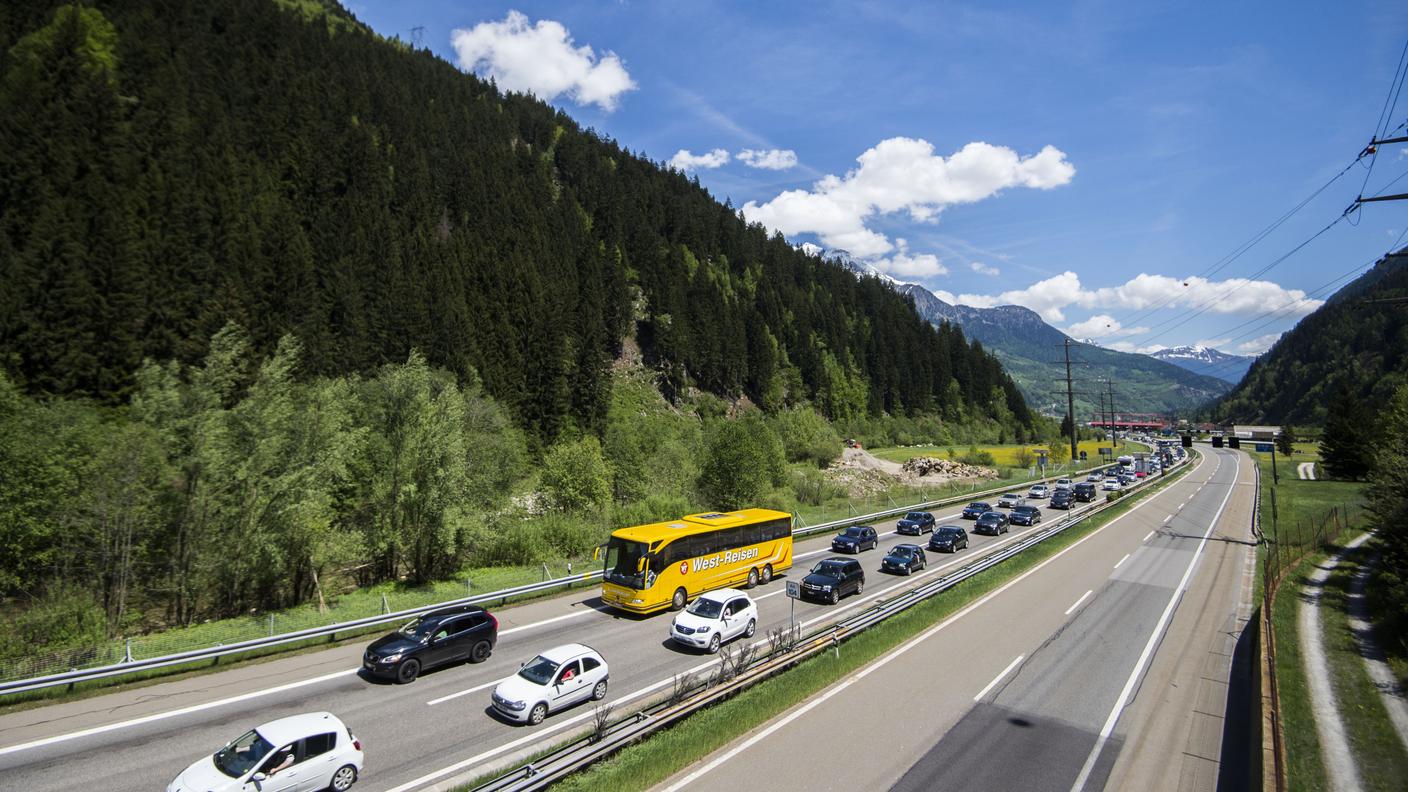 Domenica di traffico intenso