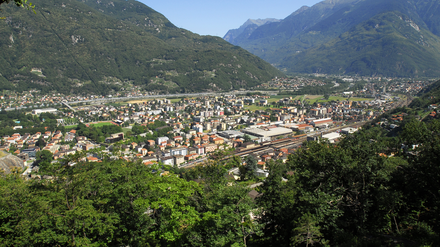 Veduta aerea del Bellinzonese