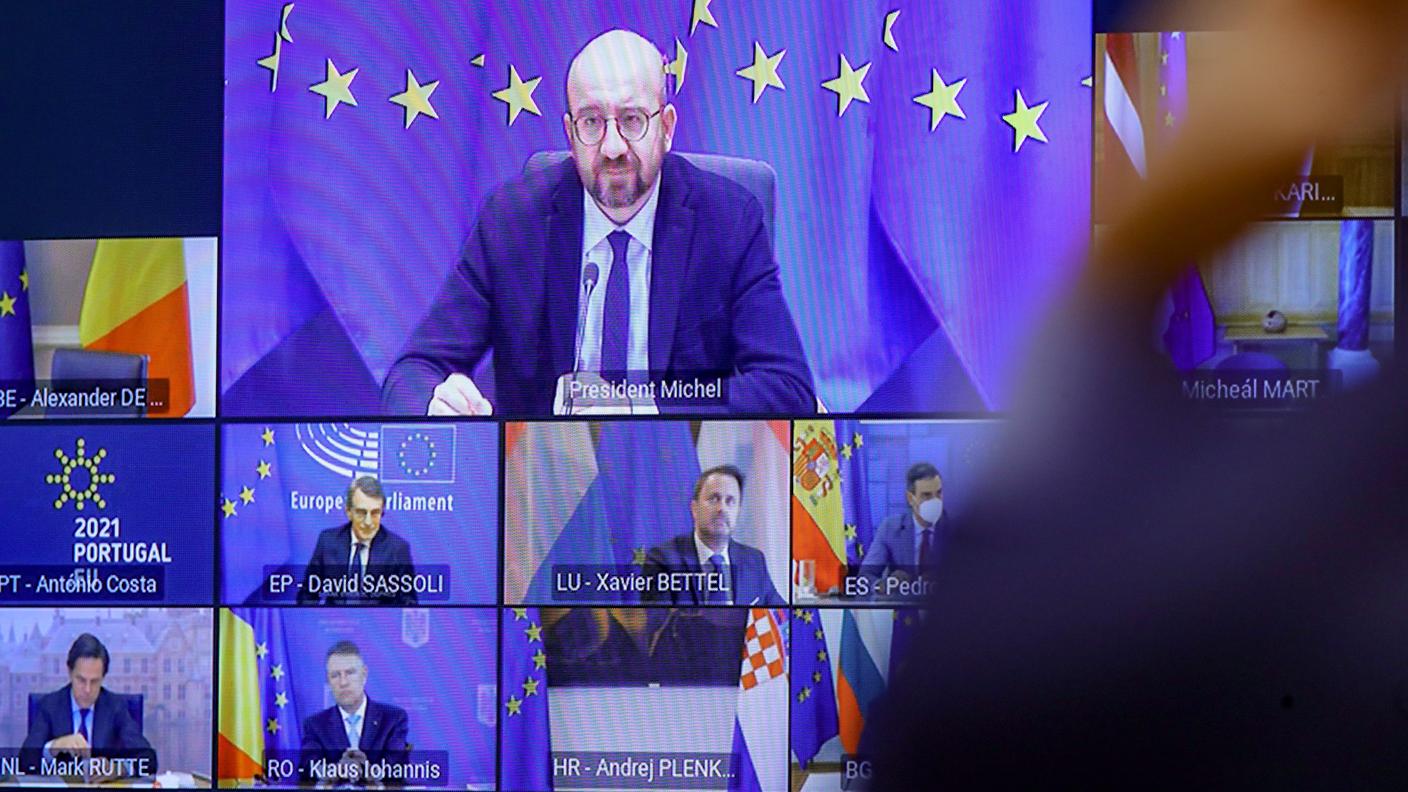 Nuovo vertice UE online