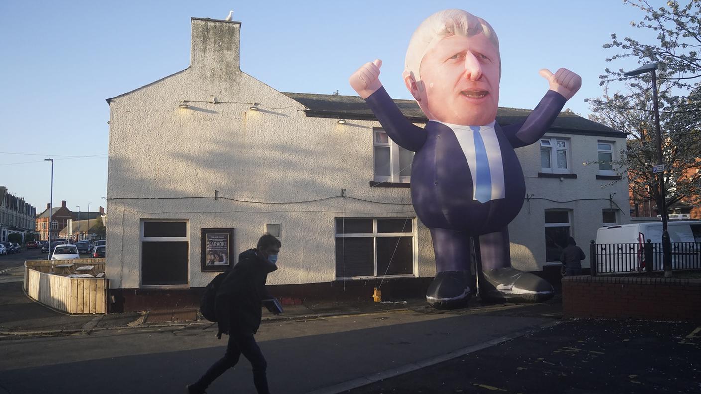 Un pallone gonfiabile rappresenta il premier Boris Johnson vincente ad Hartlepool