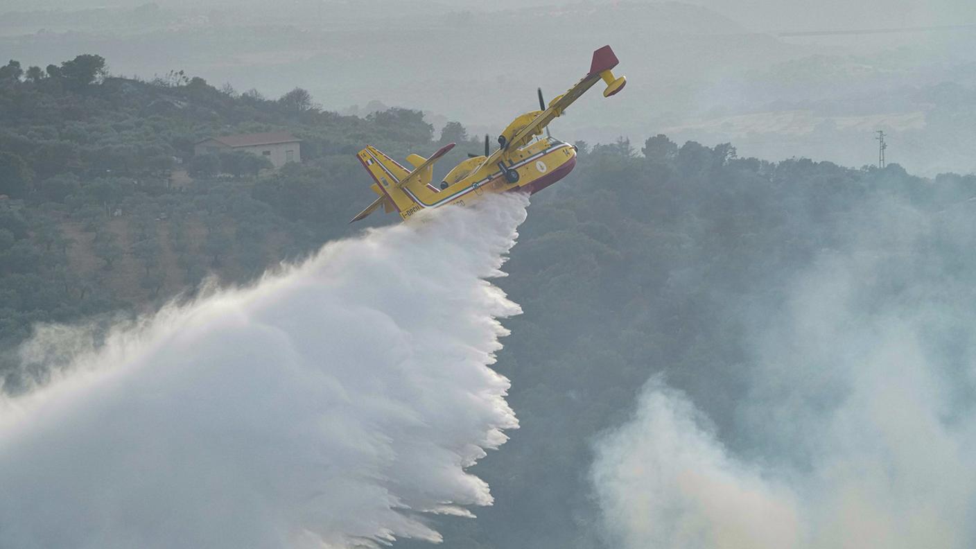 La bonifica procede dal cielo e da terra
