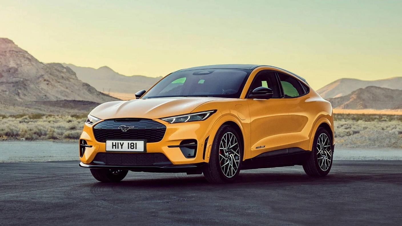 La Ford Mustang Mach-E GT è la versione più sportiva della crossover elettrica elettrica