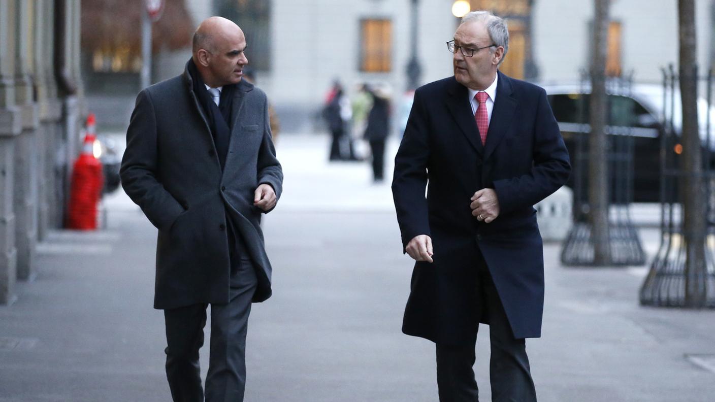 Le proposte sono state presentate in conferenza stampa dai consiglieri federali Alain Berset e Guy Parmelin