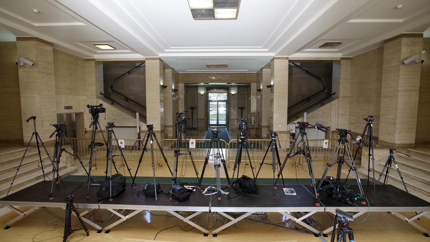 I giornalisti svizzeri rischiano fino a tre anni di carcere per i servizi basati su dati bancari trapelati o rubati. Anche nei casi di interesse pubblico e di informazioni verificate