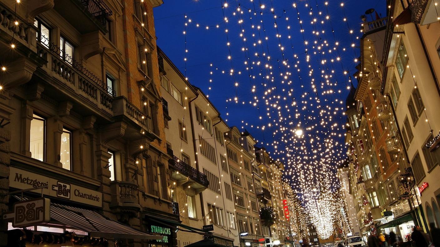 Si preannuncia un Natale meno scintillante