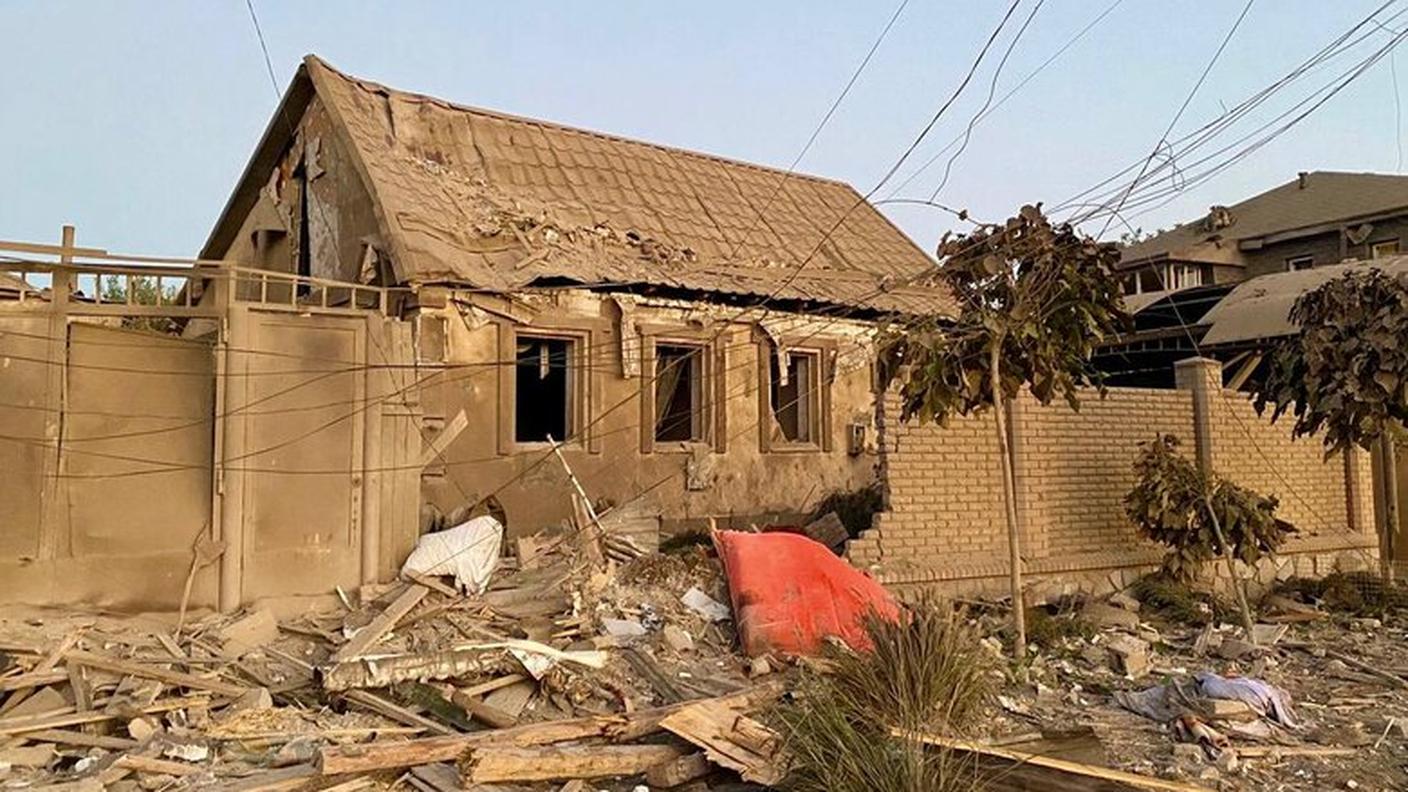 I bombardamenti russi a Dnipropetrovsk hanno ucciso pure una ragazzina di dodici anni