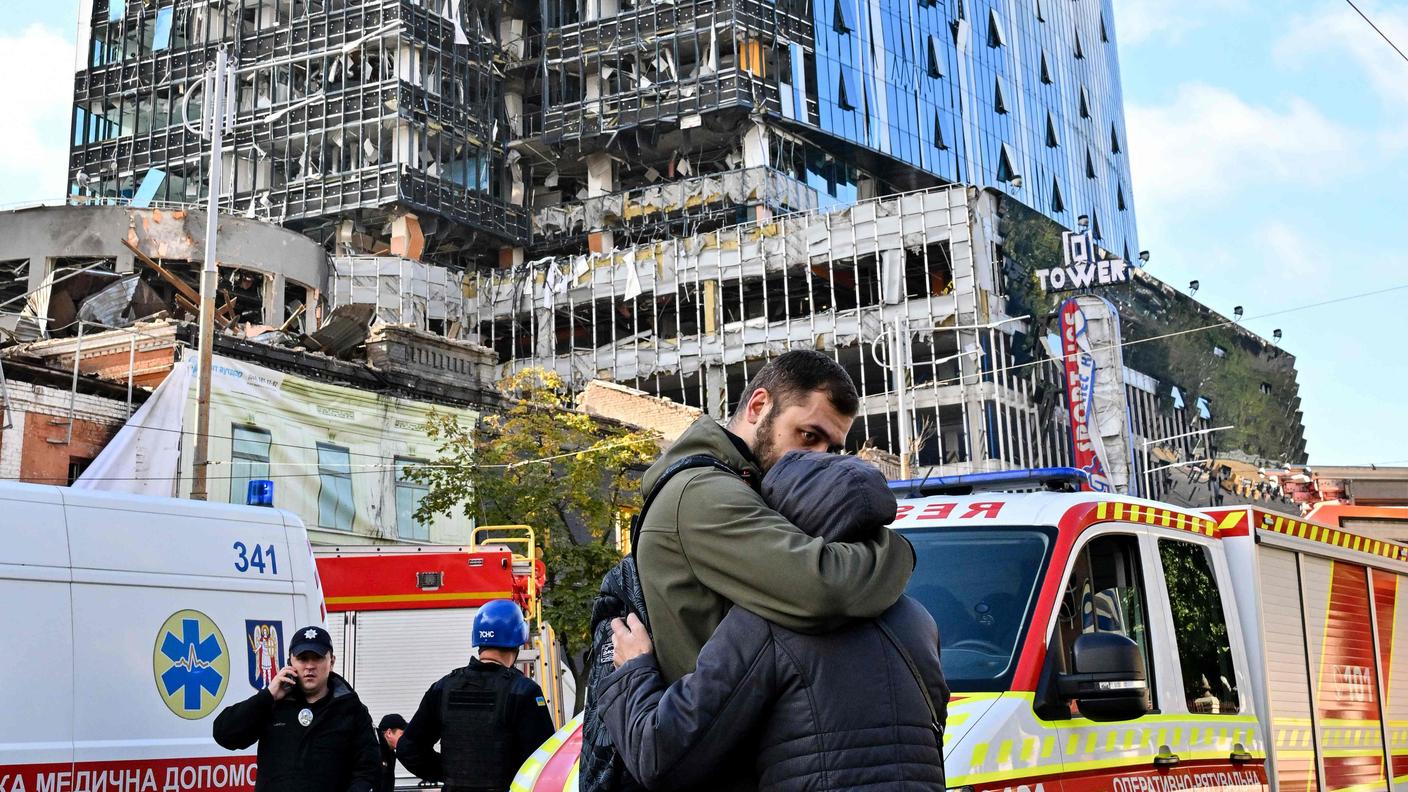 Putin ha minacciato altre bombe sulle città ucraine se il territorio russo sarà minacciato
