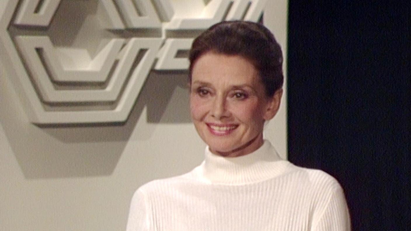 2431748_Carta bianca 4 75 110 Programma Audrey Hepburn.00_39_57_21.Still001.jpg