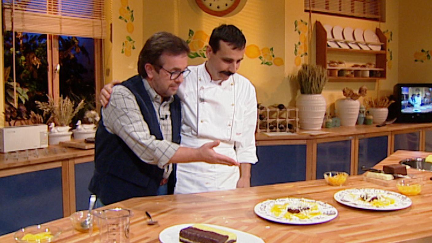 2297438_Cosa bolle in pentola_Paolo Carugati_Terrina al cioccolato con salsa all'arancio.jpg