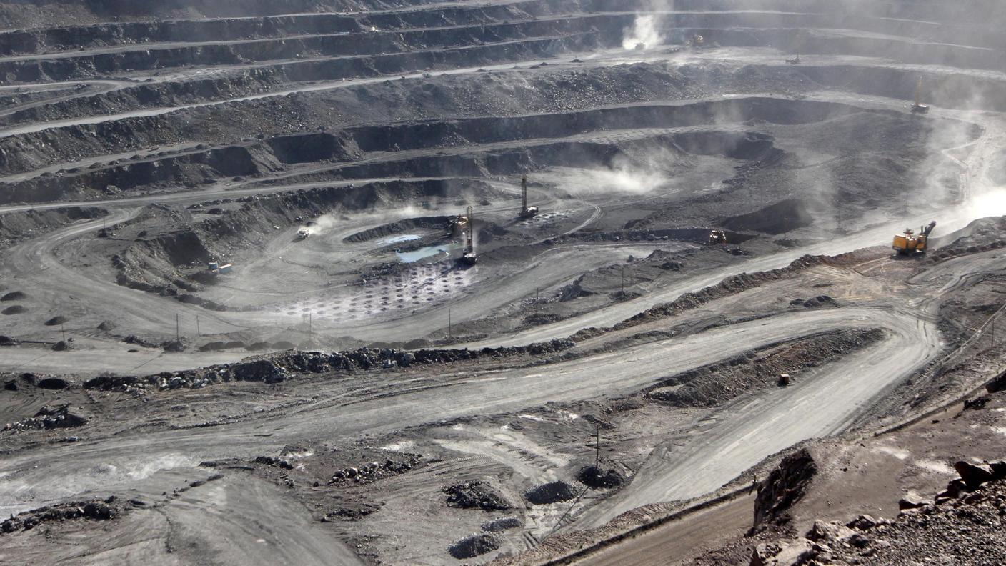 La miniera di Bayan Obo, Mongolia Interna (Cina) è uno dei più grandi giacimenti di terre rare