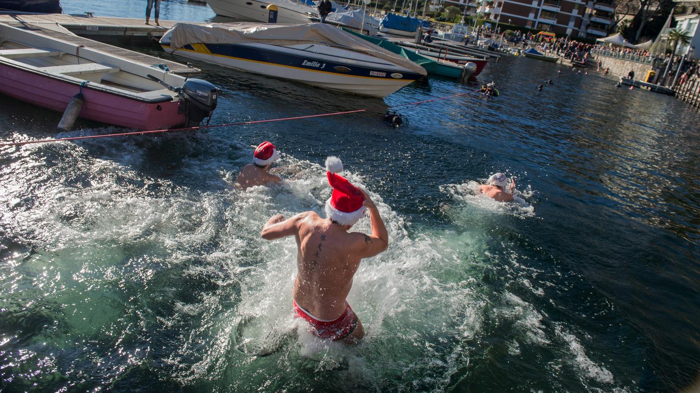 Brissago: la tradizionale "Nodada de la Befana". Foto d'archivio
