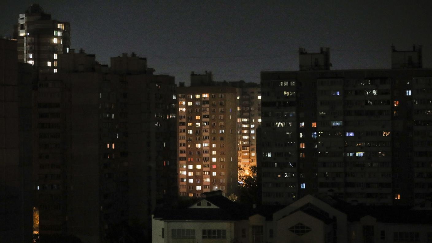 I "blackout", per ora programmati, oscurano Kiev 