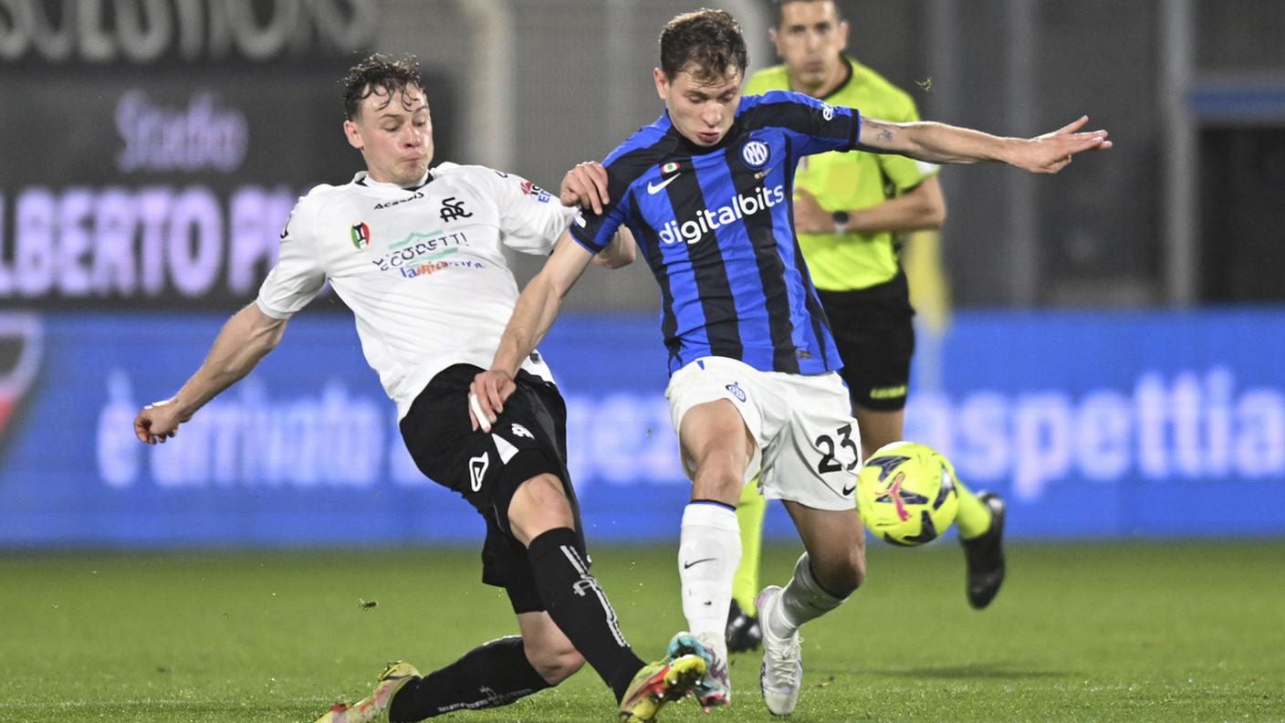 Duello tra Barella e Zurkowski