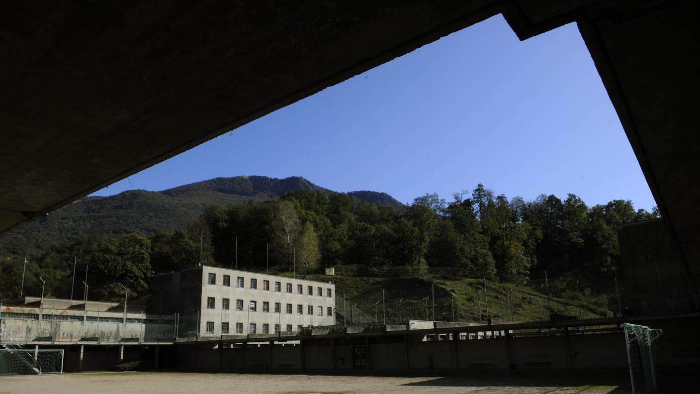 Una foto dall'interno dal penitenziario La Stampa