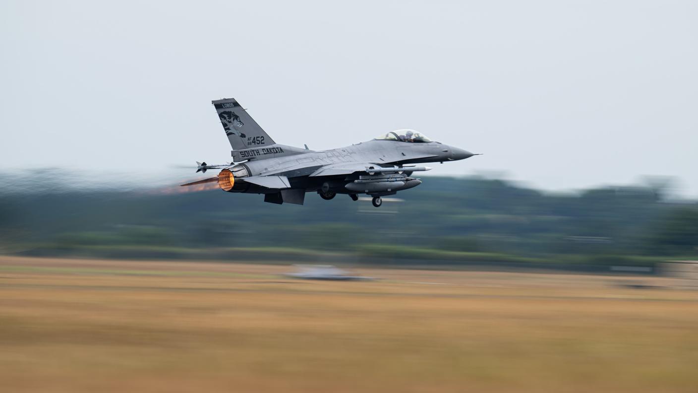 Un caccia F-16