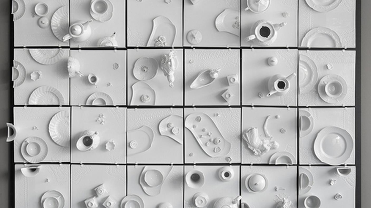 Meissen Porzellan Puzzle di Daniel Spoerri