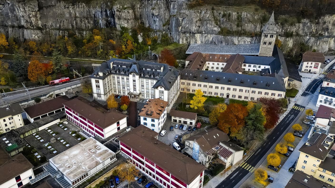 Una veduta aerea dell'abbazia di St-Maurice