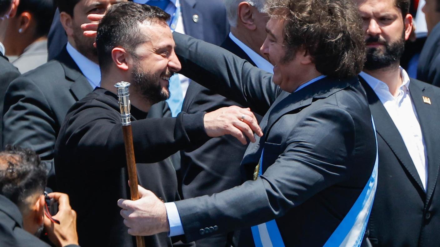 Zelensky ha fatto l'annuncio social mentre si trovava in Argentina all'insediamento del presidente Javier Milei