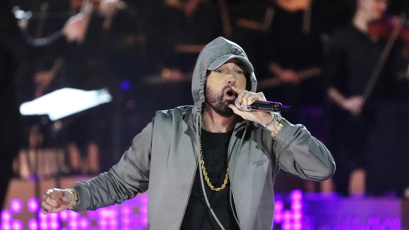 Eminem in una fotografia scattata questa estate