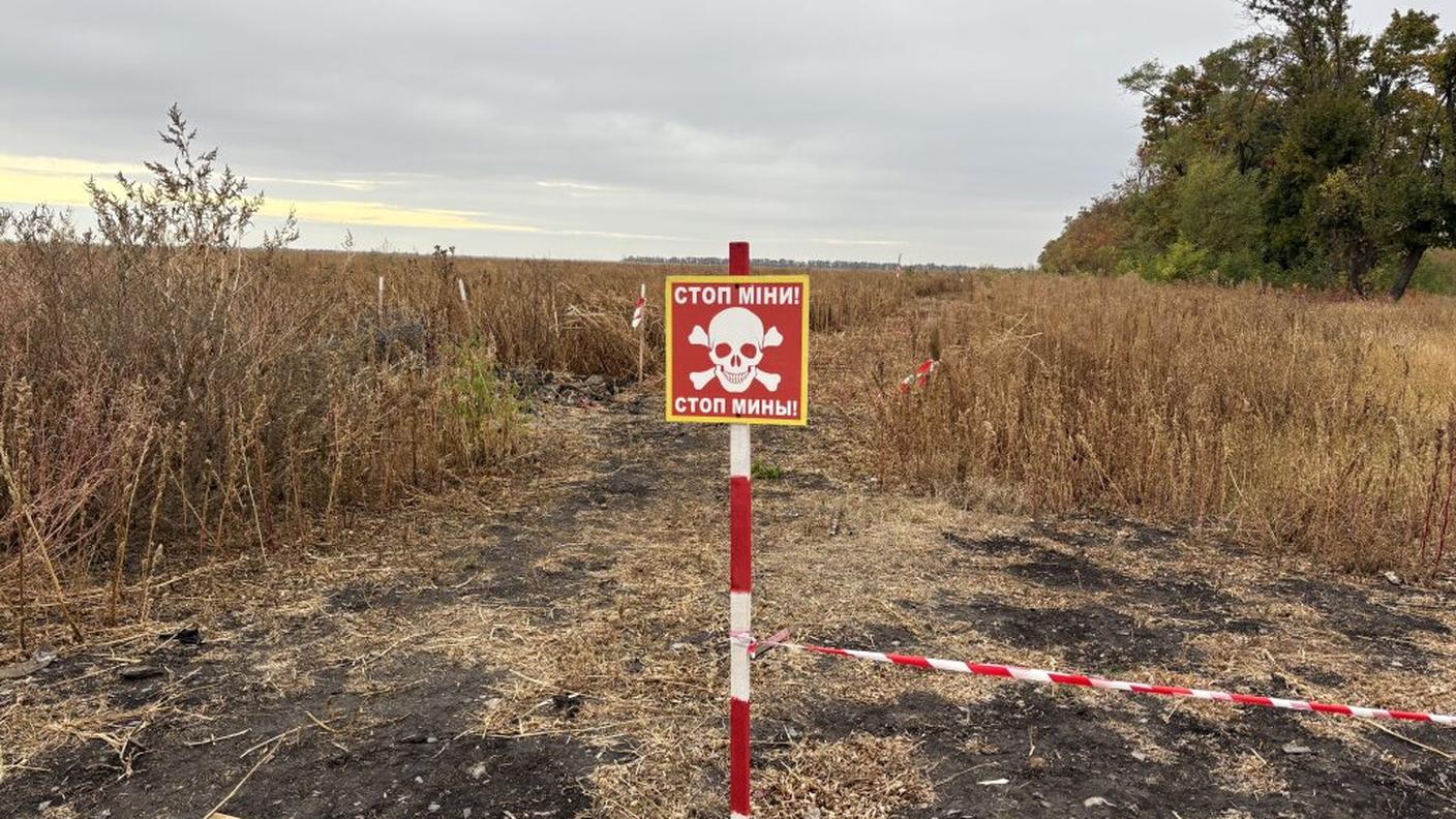 Le zone minate sono indicate da piccoli cartelli rossi