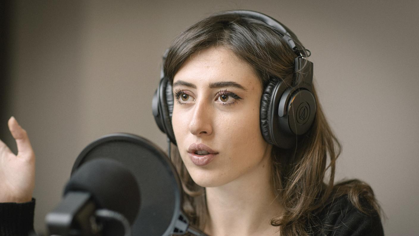Cecilia Sala in un'immagina diffusa da Chora Media