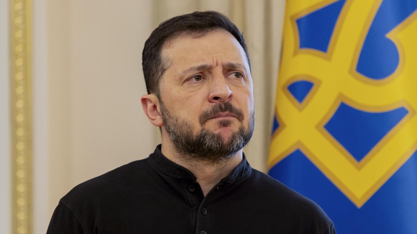 Il presidente ucraino Volodymyr Zelensky, pronto a rinunciare alla poltrona se il Paese entrerà nella Nato