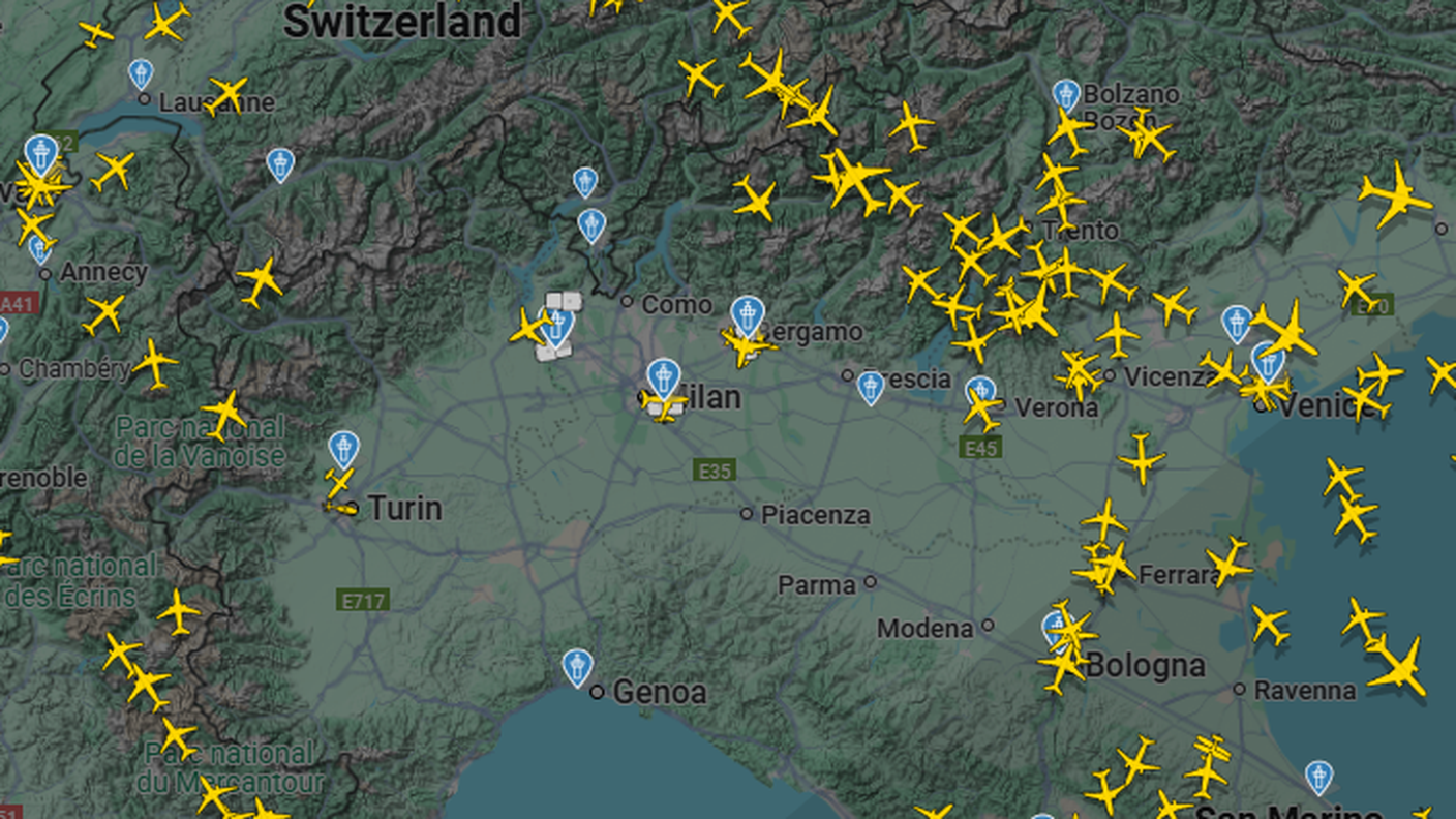 Traffico aereo praticamente assente nei cieli del Nord Ovest in Italia