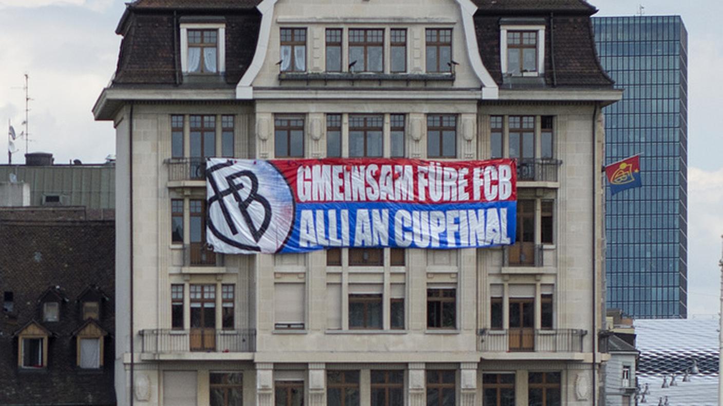 "Insieme a Basilea alla finale", diceva uno striscione appeso dai tifosi a Basilea