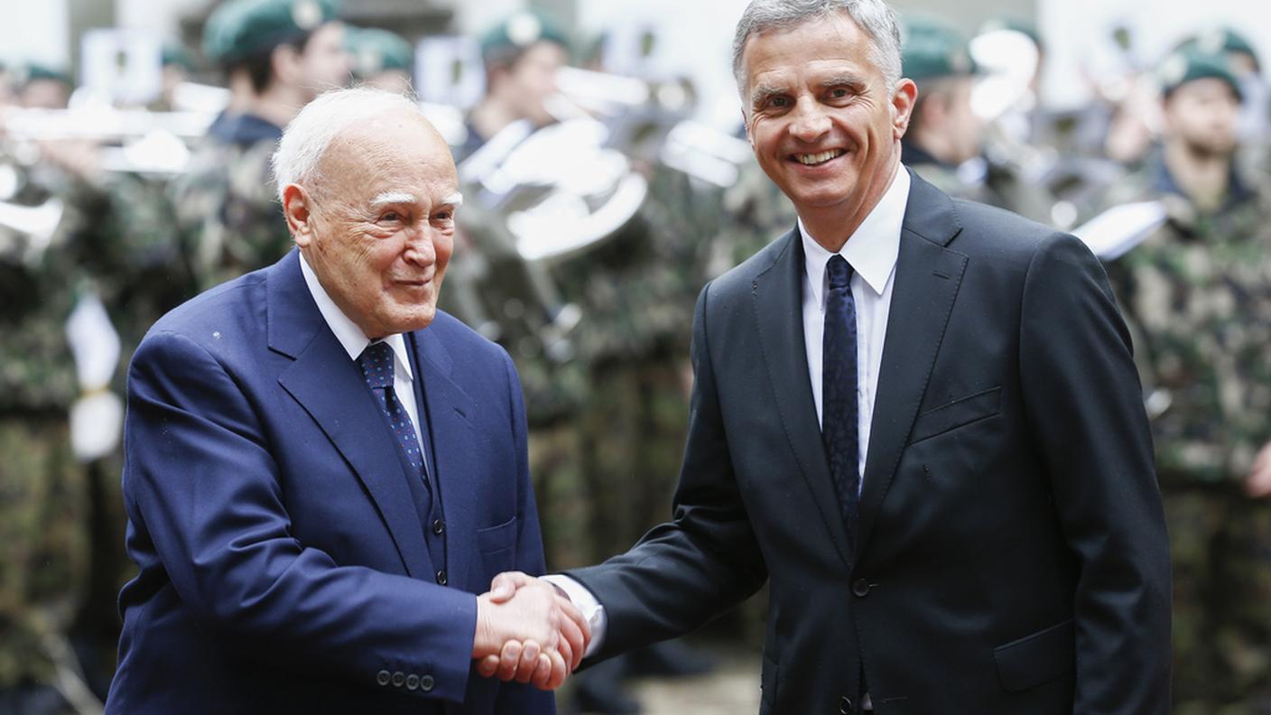 burkhalter papoulias 5 ky.JPG