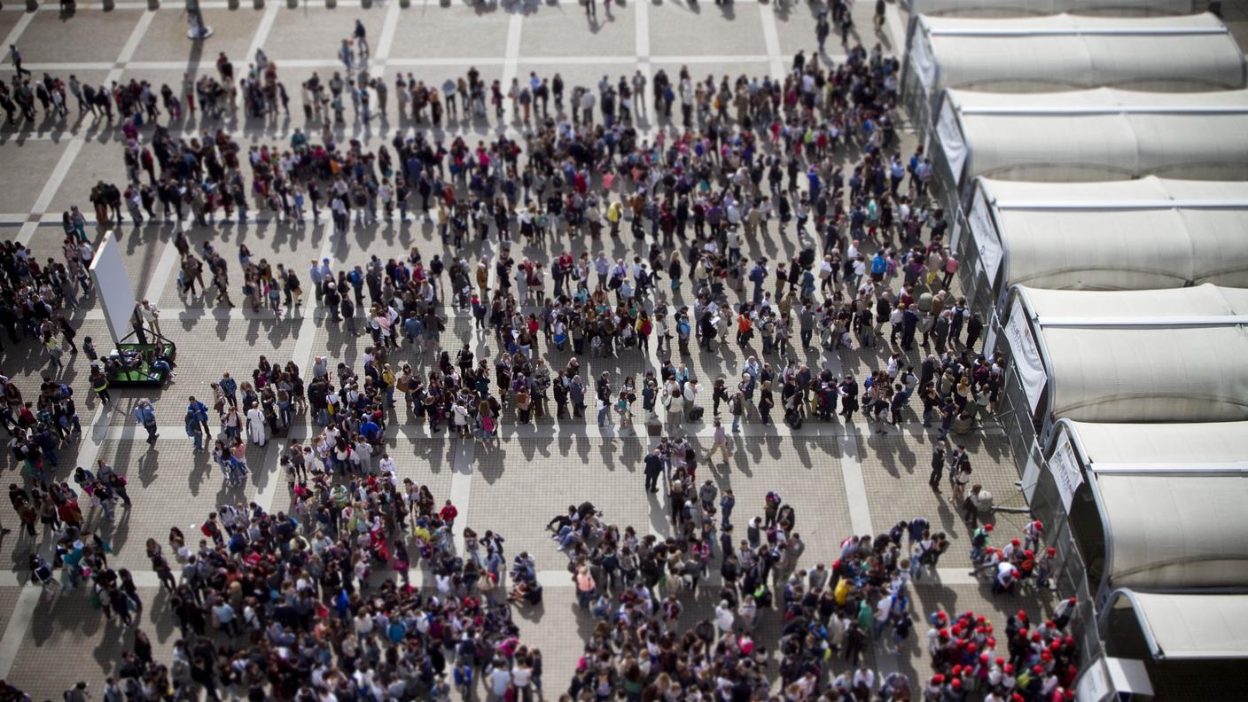 Code davanti al Lingotto di Torino