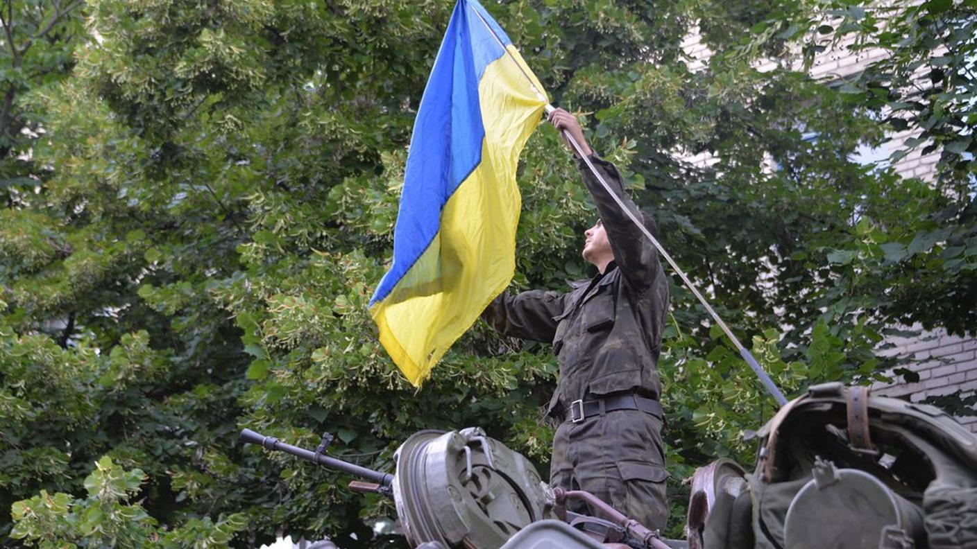 I soldati di Kiev conquistano il sud di Lugansk