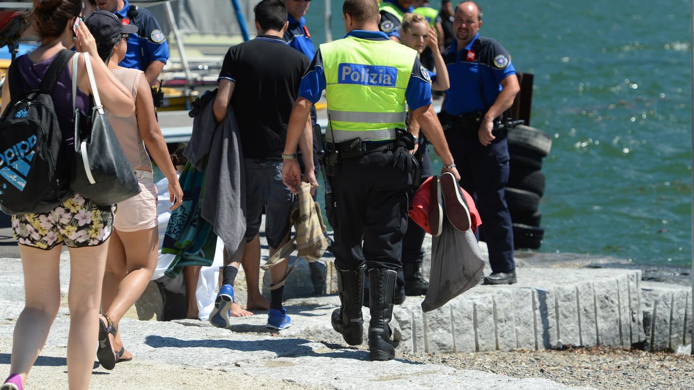La polizia e i soccorritori al lavoro