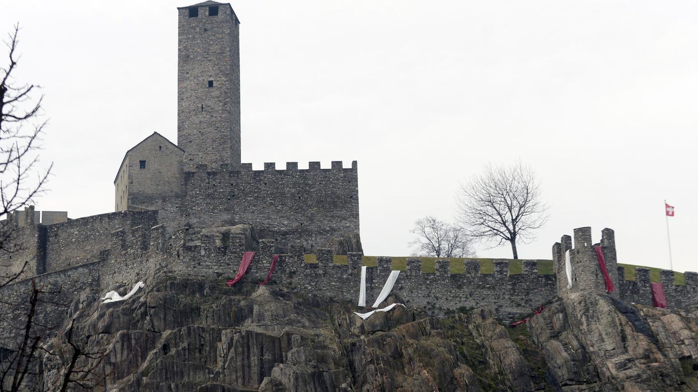 Per i Cantoni aumenteranno le spese per preservazione di edifici storici (qui il Castelgrande di Bellinzona)