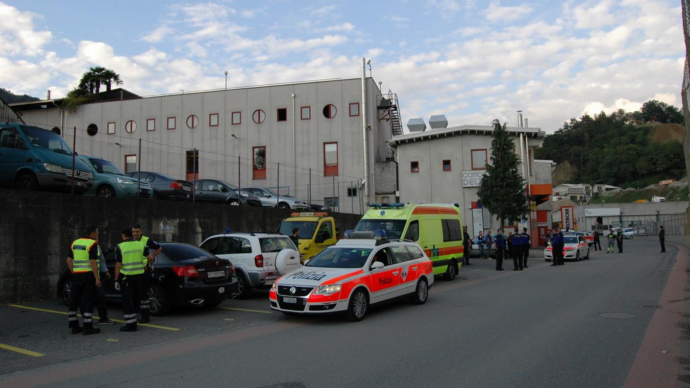 Uno degli intossicati è stato portato in ospedale