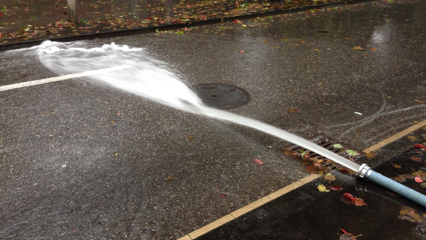 L'acqua viene pompata verso l'esterno laddove questo è possibile