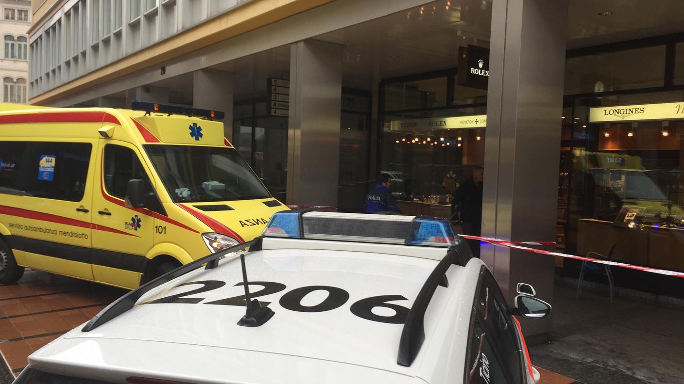 Anche un'ambulanza sul luogo della rapina