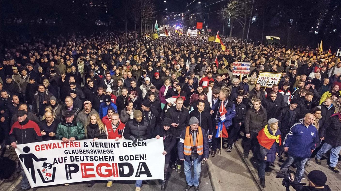 Una manifestazione di Pegida a Dresda